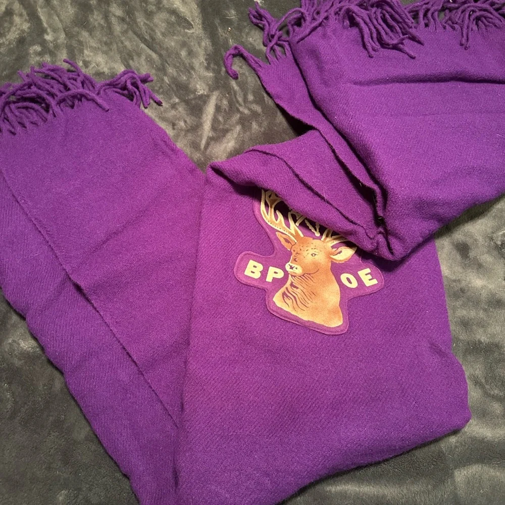 Pendleton Purple Throw Blanket with Gold Deer Motif
